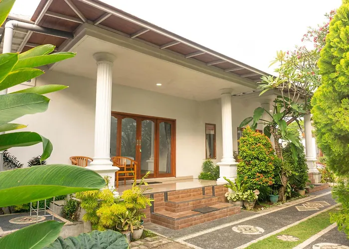 Srinadi Private House بيت ضيافة 4*
